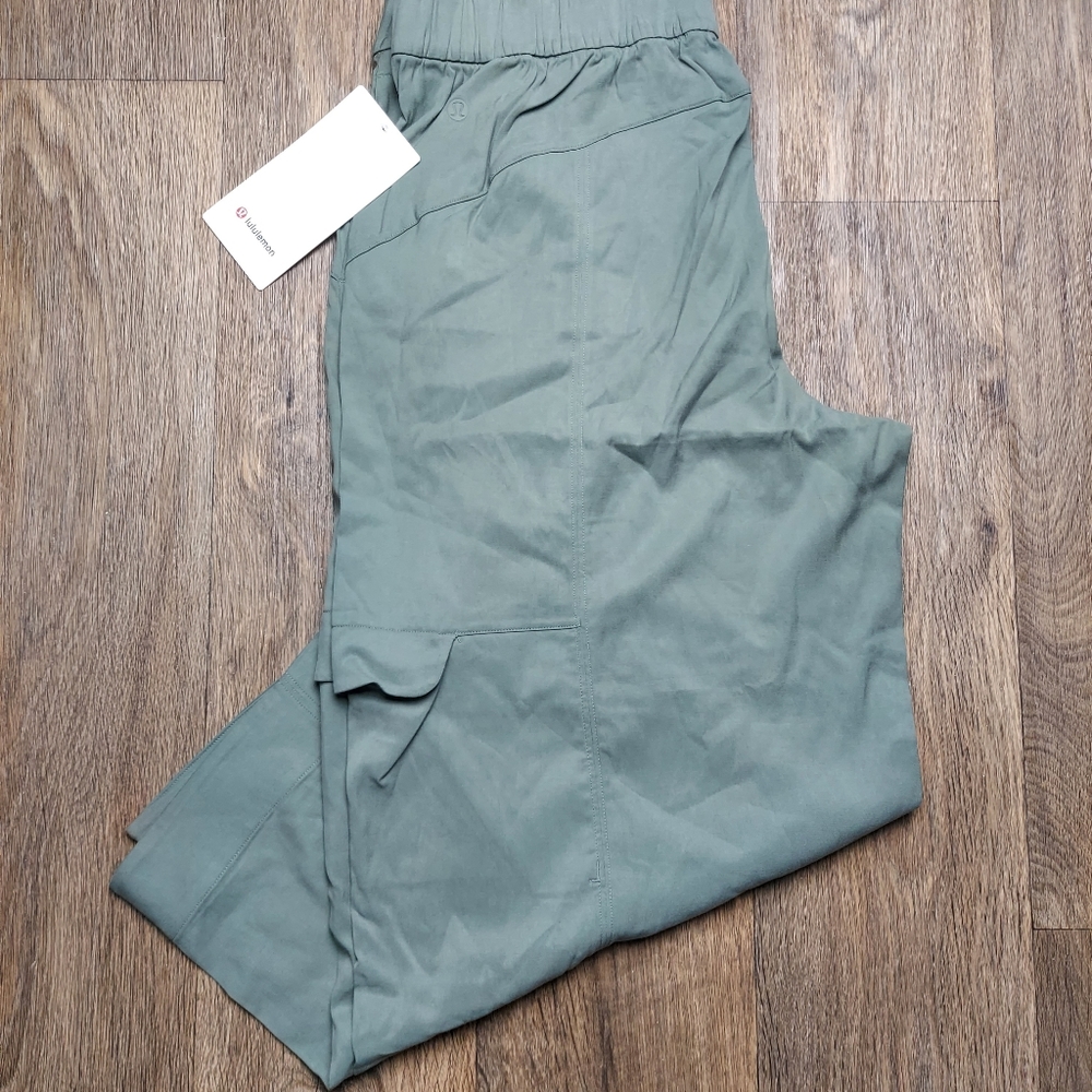 Lululemon Metropolis Maven High-Rise Crop - Picture 6 of 8